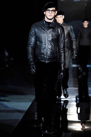 Giorgio Armani / - 2010-2011